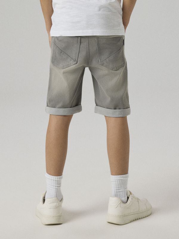 Nkmsilas lysegrå denim shorts