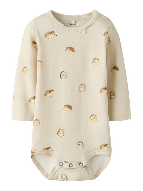 Nbnnille beige body med pinnsvin