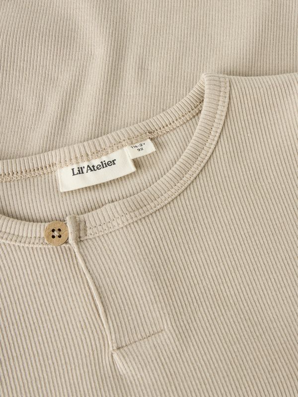 Nmmlago beige tynn genser m/ knapp