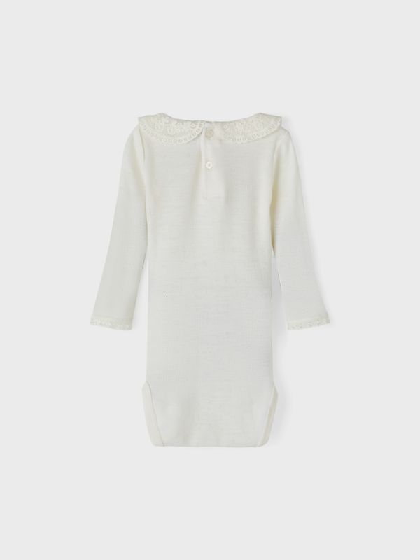 Nbfwang offwhite ullbody med blondekrave