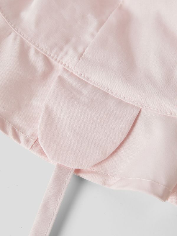 Nbnzilu rosa solhatt